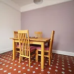 Quiet And Spacious 3 Bedroom